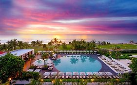 Pullman Phuket Karon Beach Resort